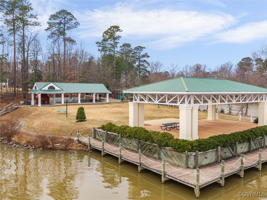 5503 Silver Birch Ln