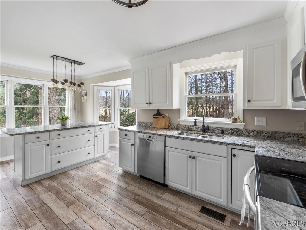 5503 Silver Birch Ln