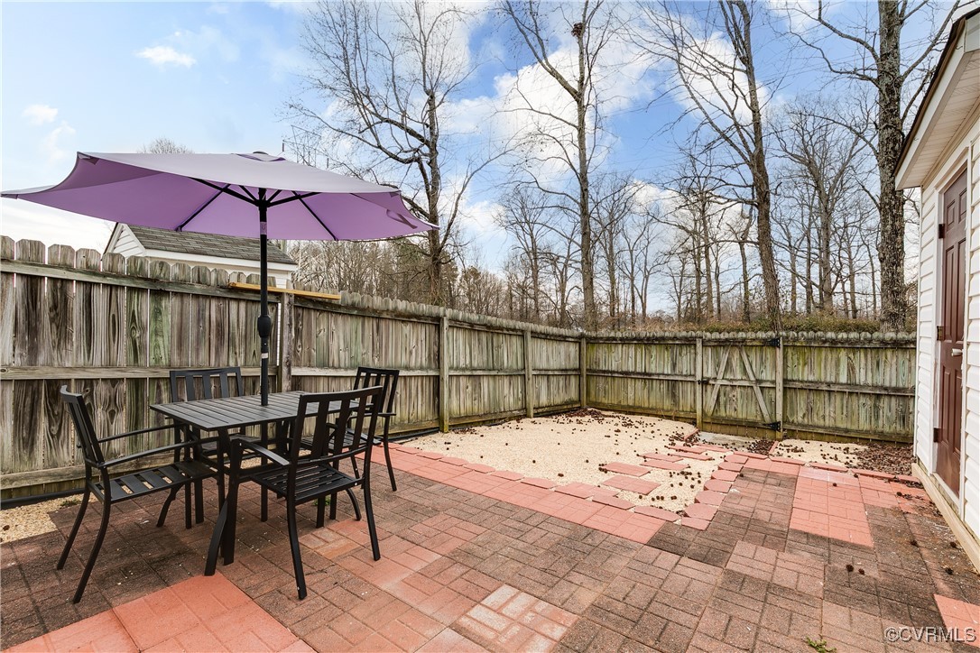 429 Hollybrook Ridge Ln