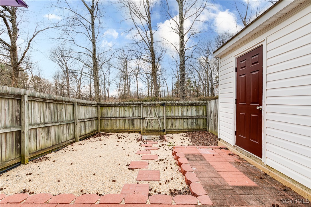 429 Hollybrook Ridge Ln