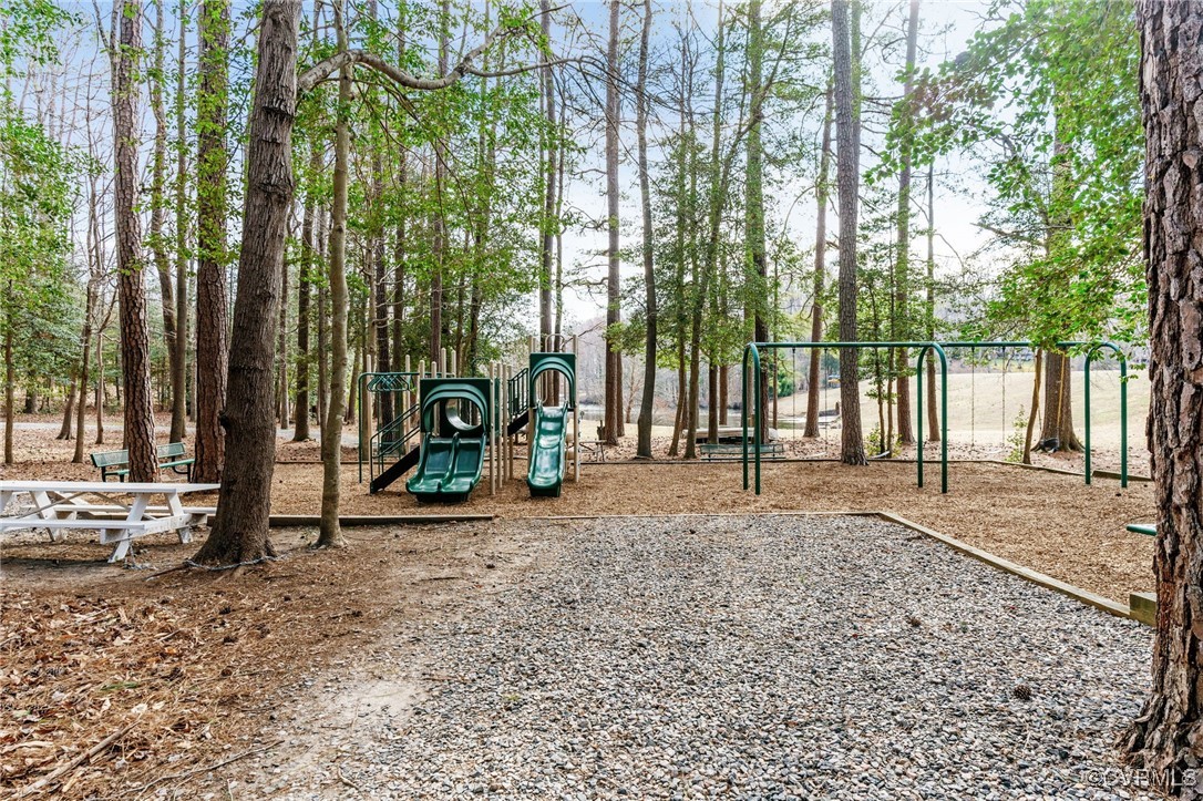 2241 S Providence Rd