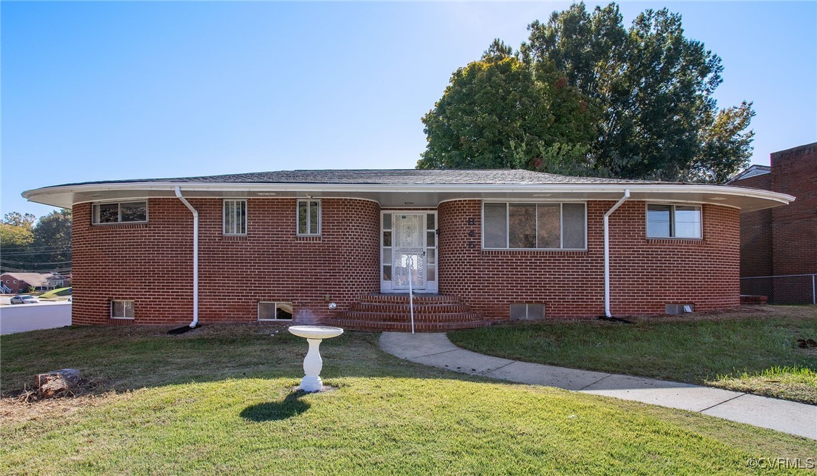 845 Augusta Ave
