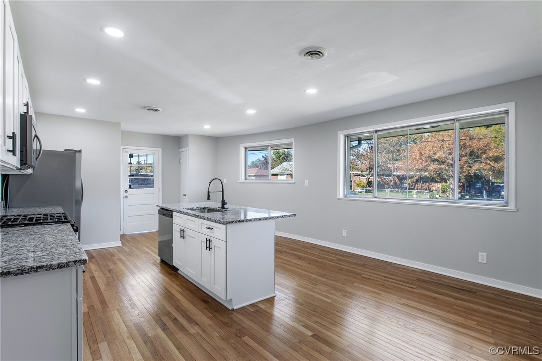 845 Augusta Ave