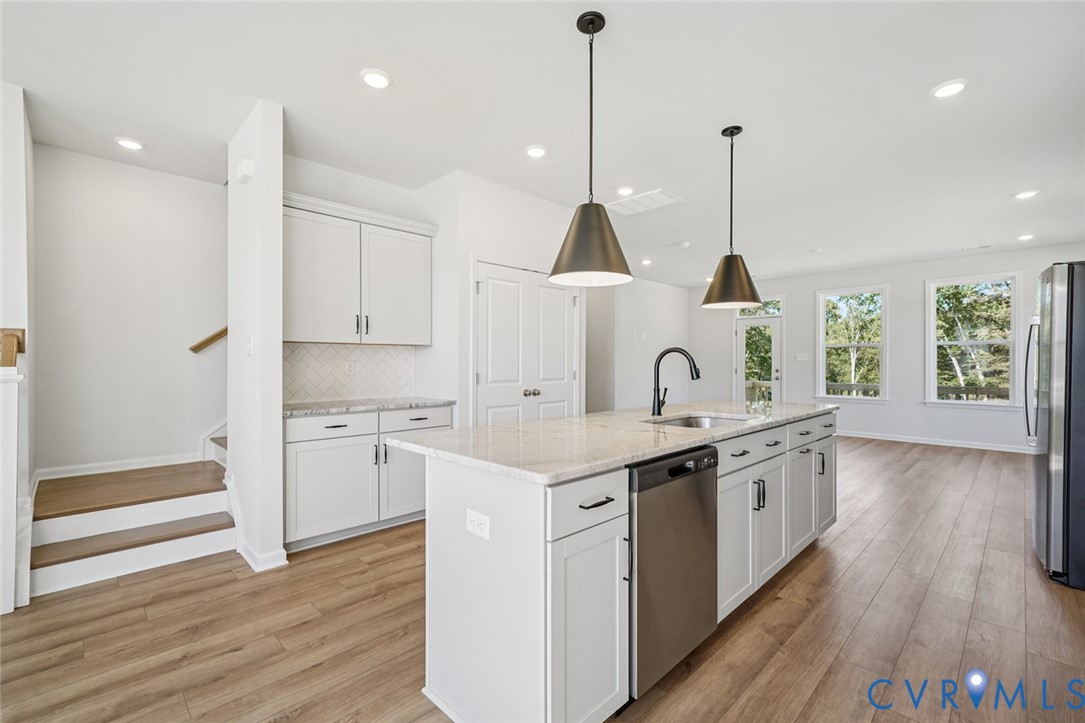 340 Mt McCauley Way