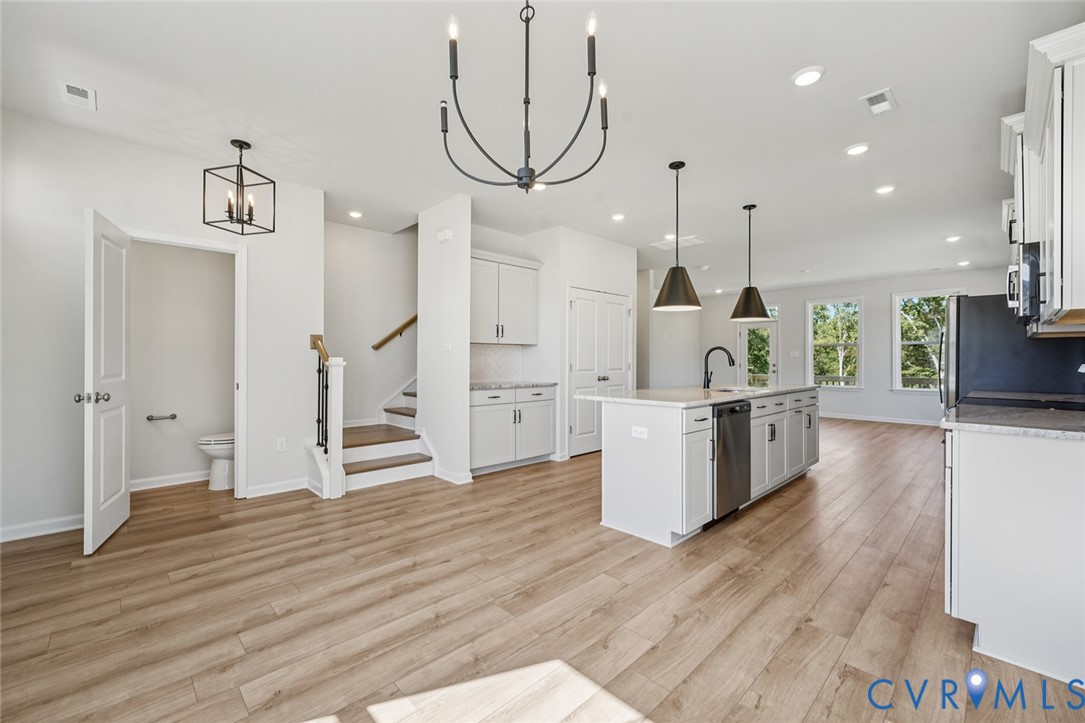 340 Mt McCauley Way