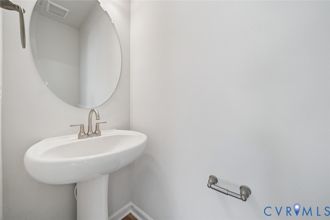 340 Mt McCauley Way