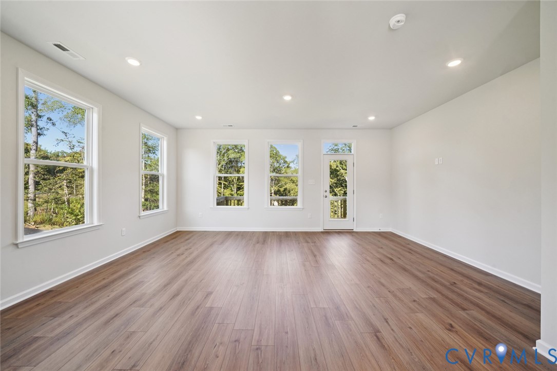 348 Mt McCauley Way