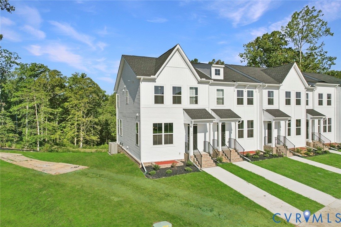348 Mt McCauley Way
