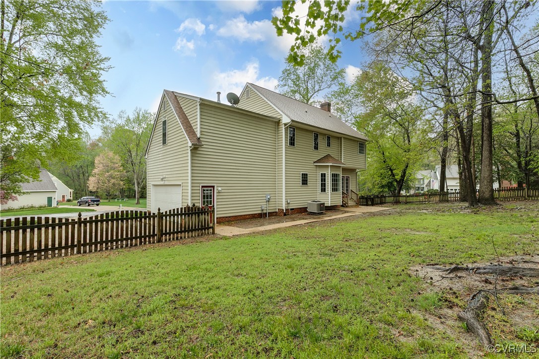 8318 Ellerson Green Pl