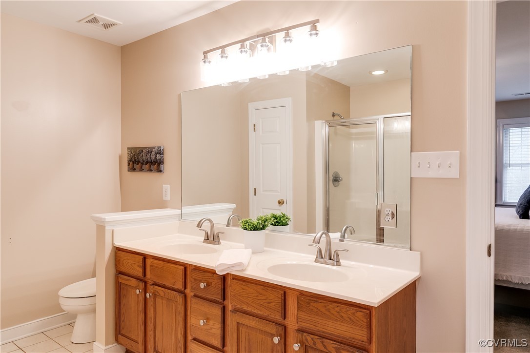 8318 Ellerson Green Pl