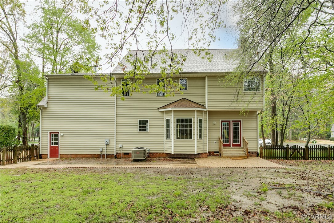 8318 Ellerson Green Pl