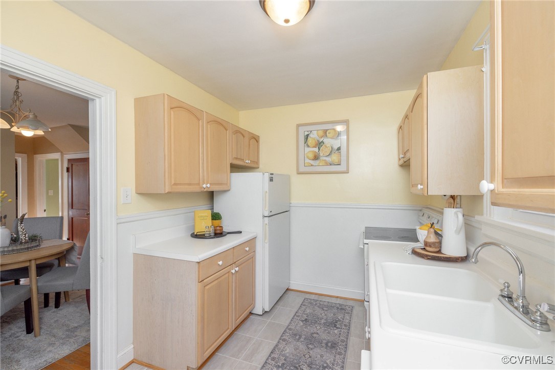 2317 Kenmore Rd