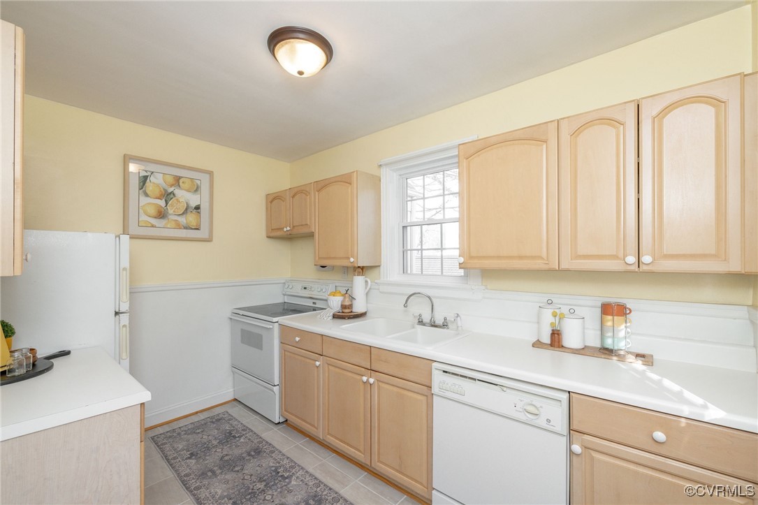 2317 Kenmore Rd