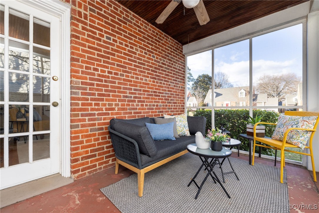 2317 Kenmore Rd