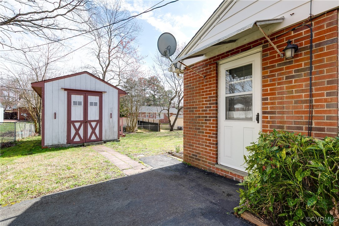 2207 Sommie Ln