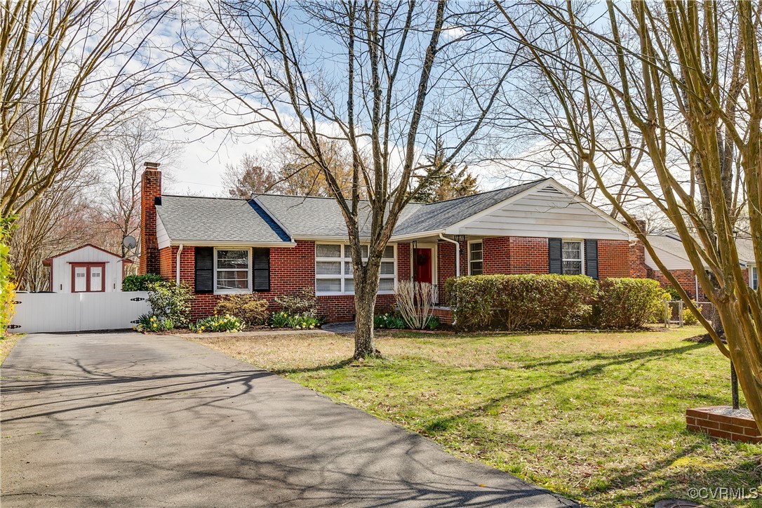 2207 Sommie Ln