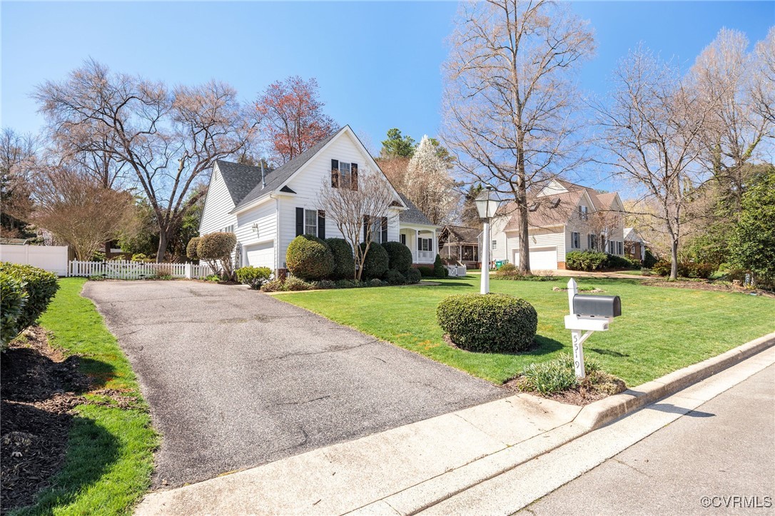 5519 Devonshire Ct