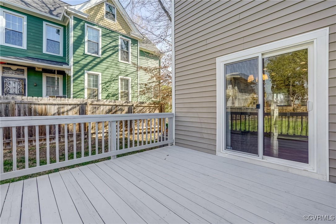 2104 Greenwood Ave