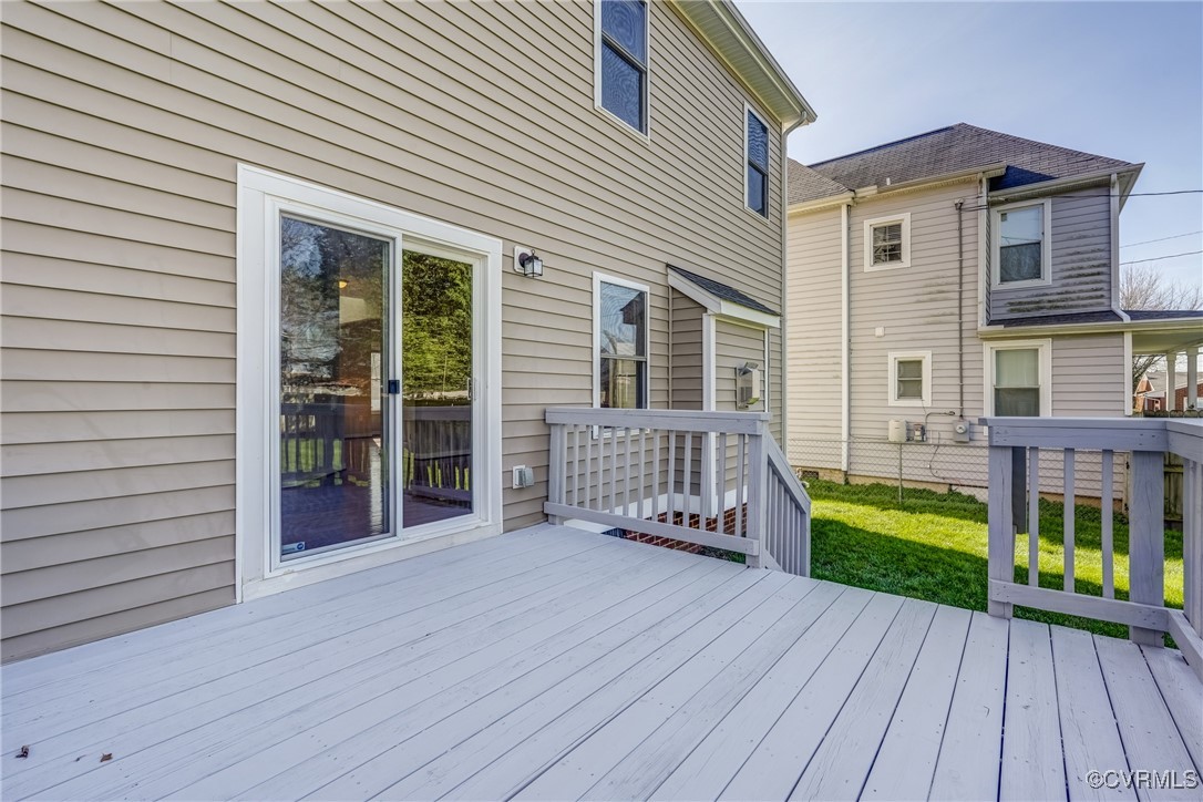 2104 Greenwood Ave