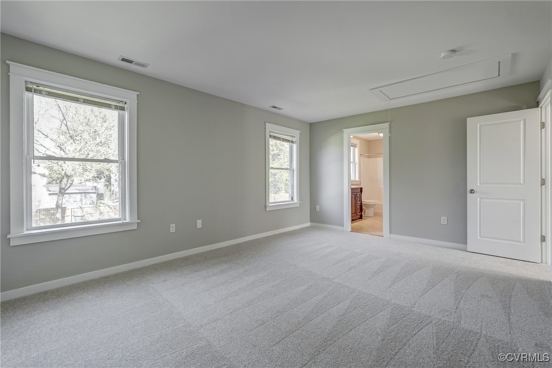 2104 Greenwood Ave