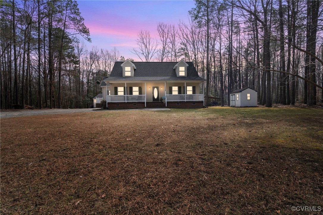 89 Forest Ln