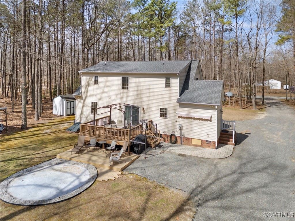 89 Forest Ln