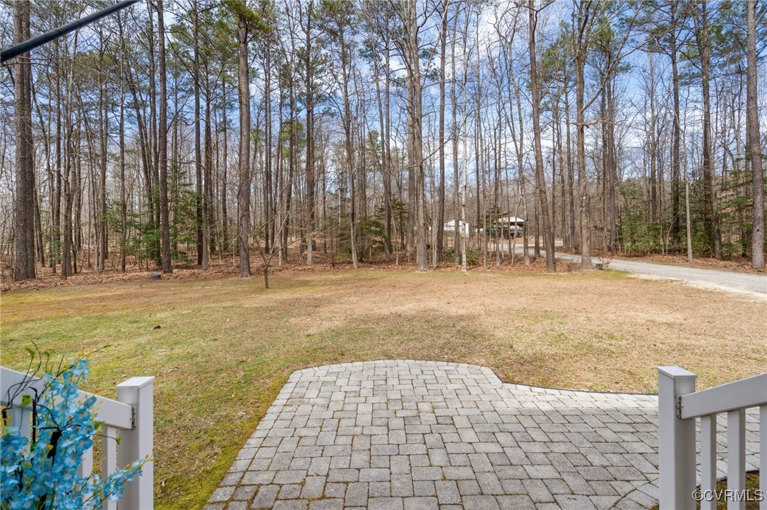 89 Forest Ln