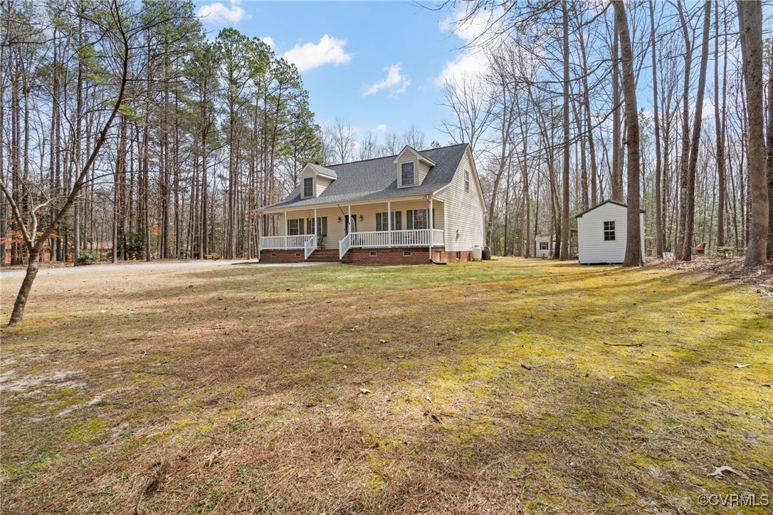 89 Forest Ln