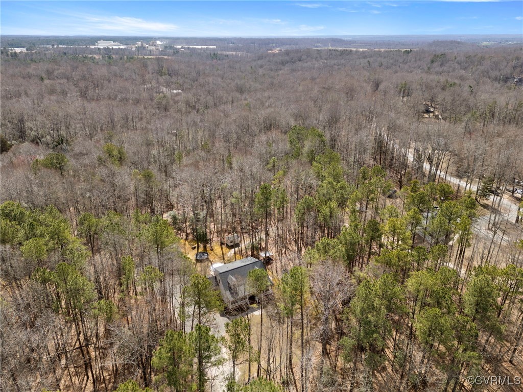 89 Forest Ln