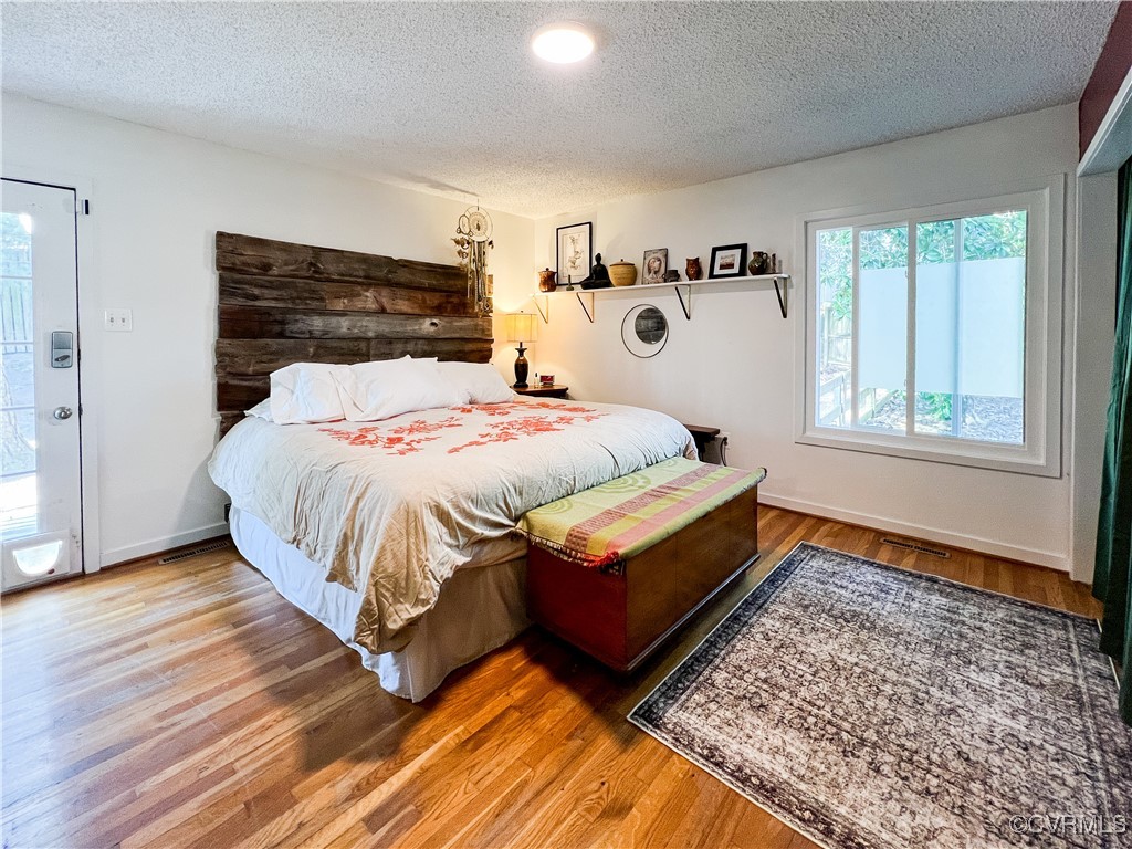 9403 Sir Barry Dr