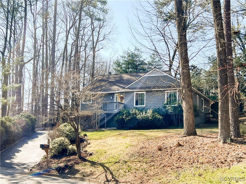 9403 Sir Barry Dr