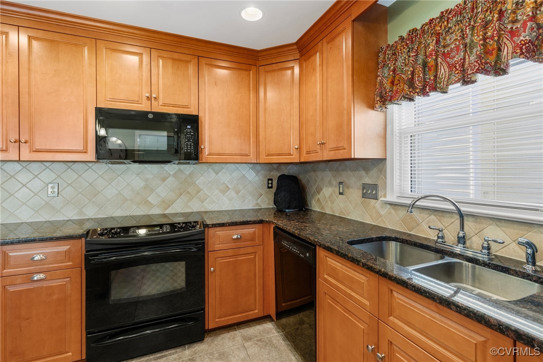 13606 Danbury Dr