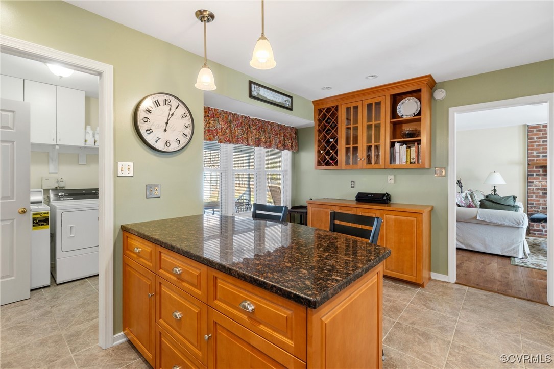 13606 Danbury Dr
