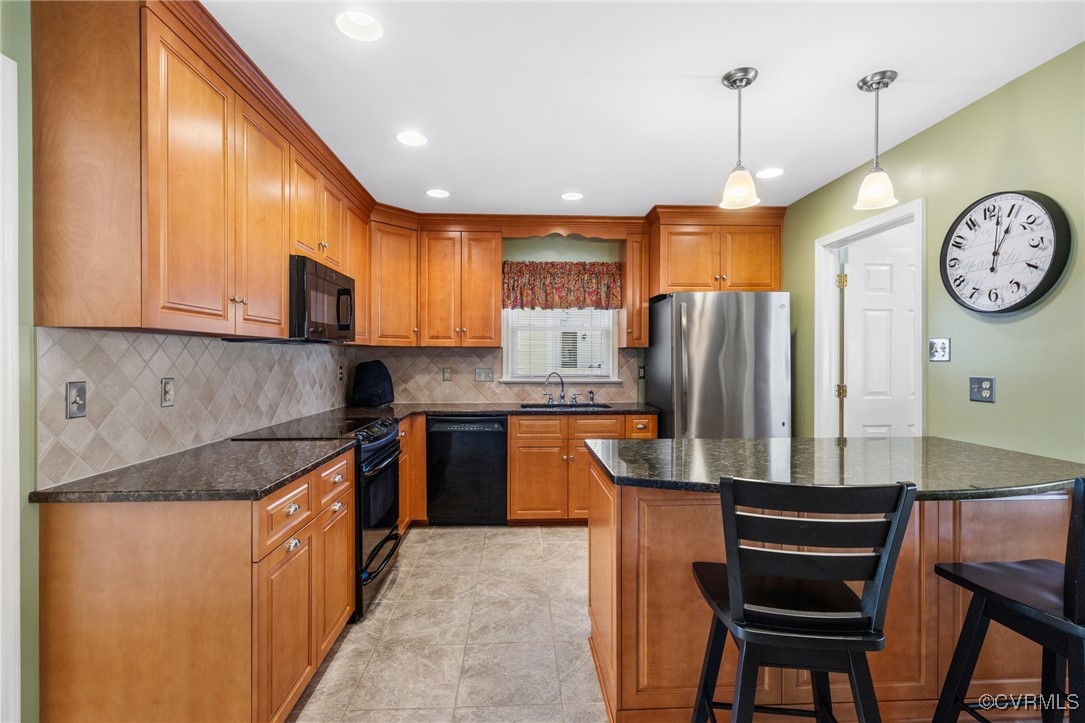 13606 Danbury Dr