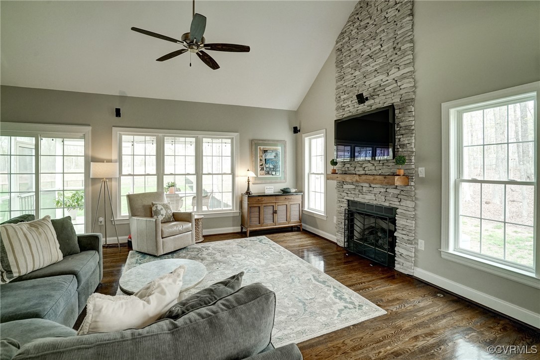 3159 Shadow Creek Dr