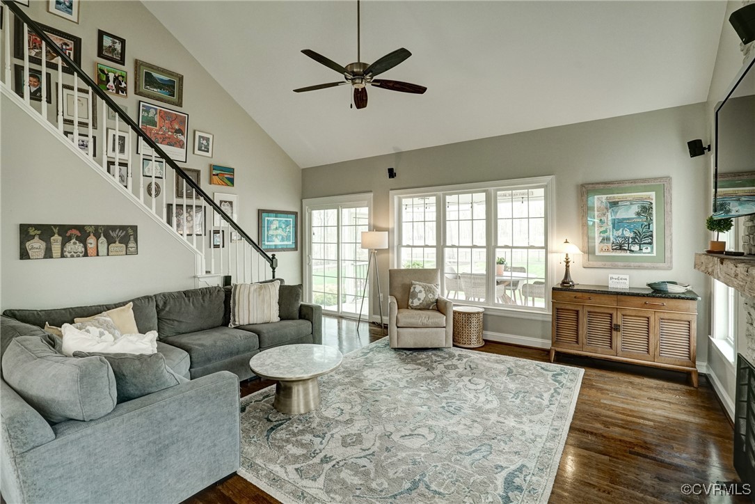 3159 Shadow Creek Dr