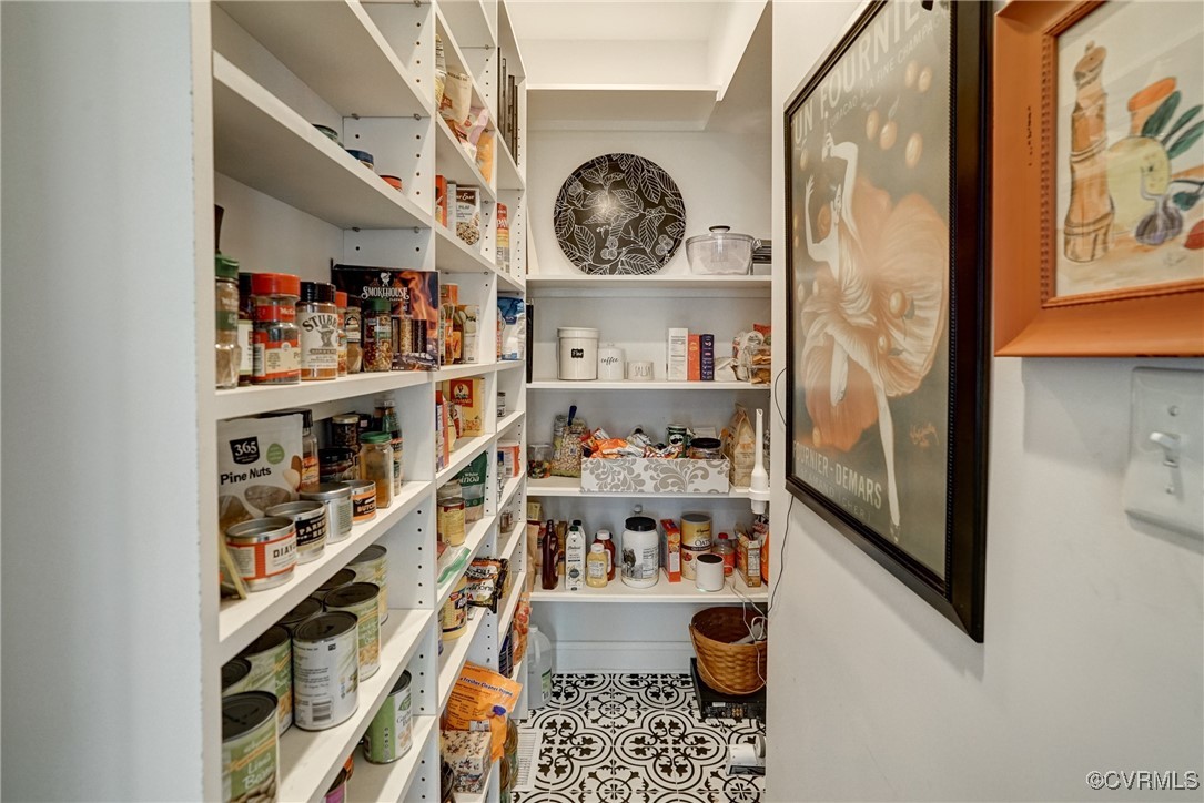 3159 Shadow Creek Dr