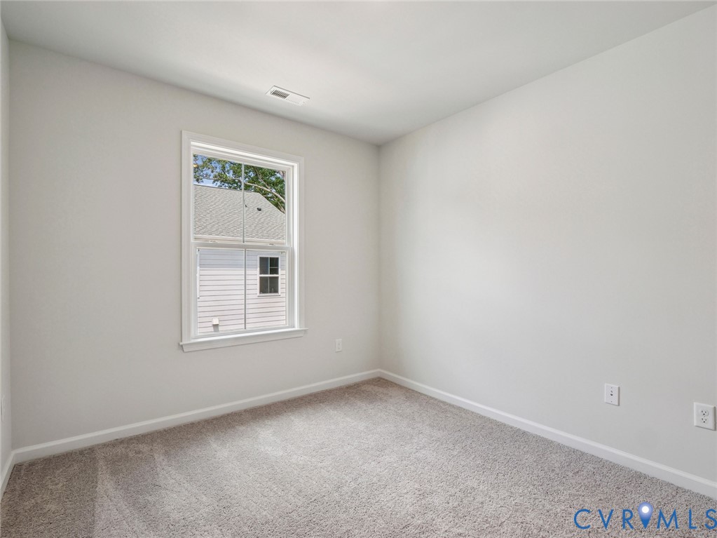 107 Avenda Ln