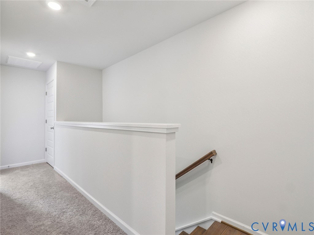 107 Avenda Ln