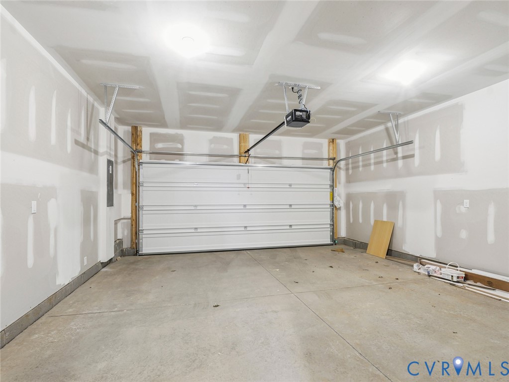 107 Avenda Ln