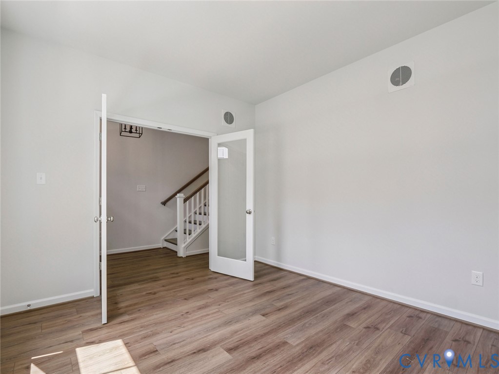 107 Avenda Ln