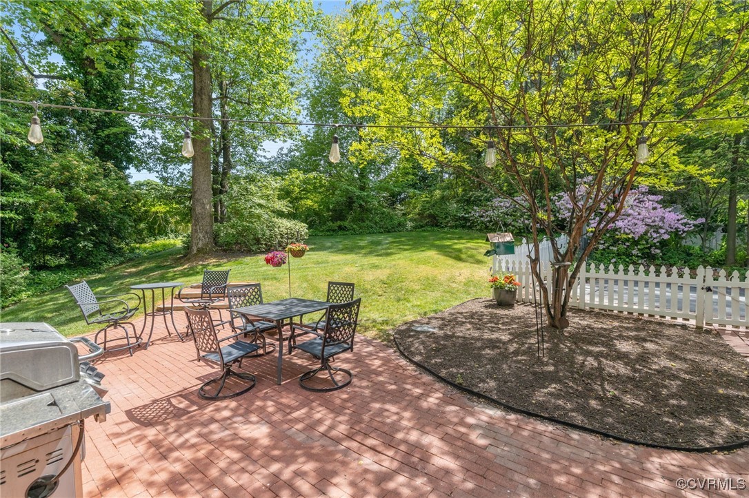 7 Raven Rock Ct