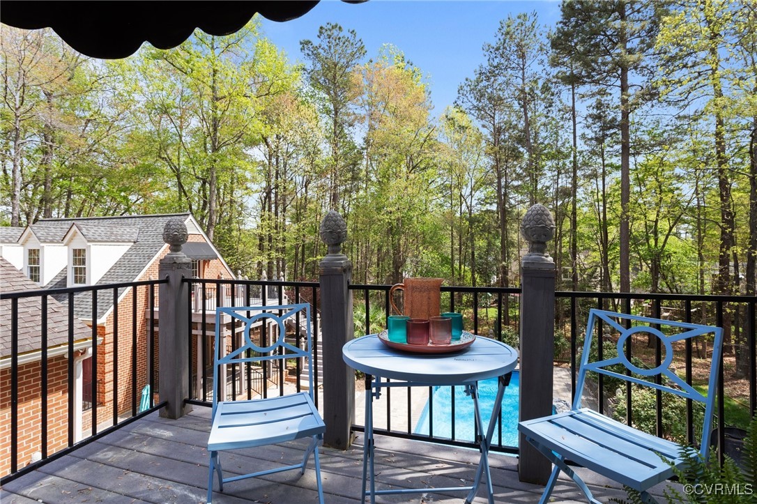 6007 Country Walk Rd