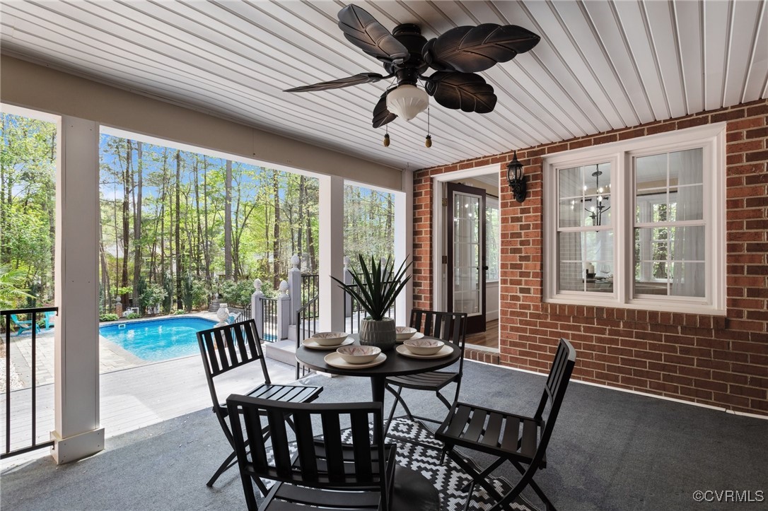 6007 Country Walk Rd