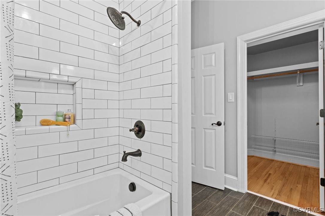 6007 Country Walk Rd