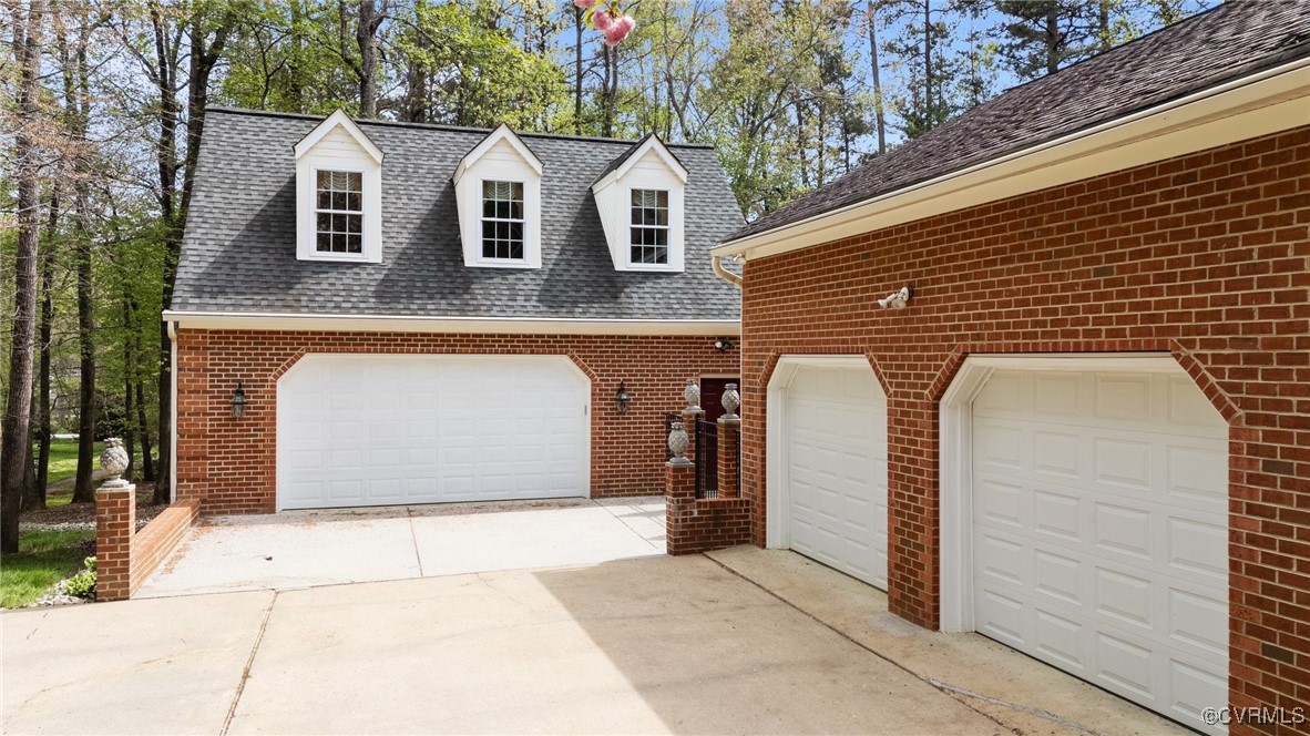 6007 Country Walk Rd