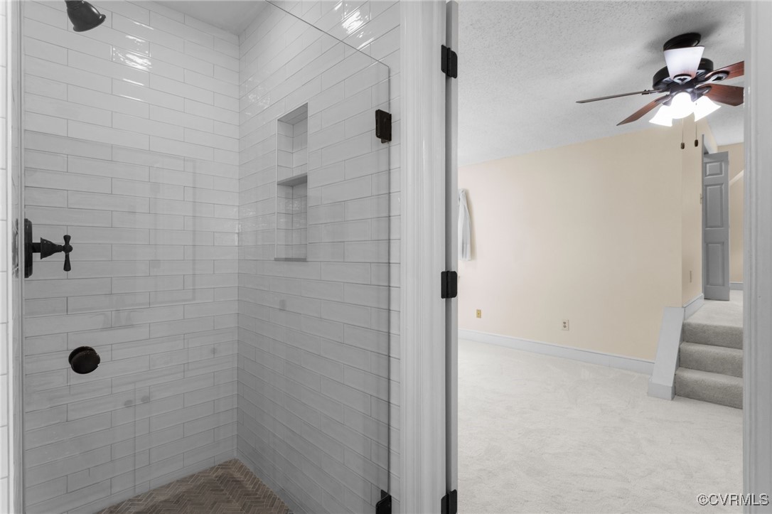 6007 Country Walk Rd