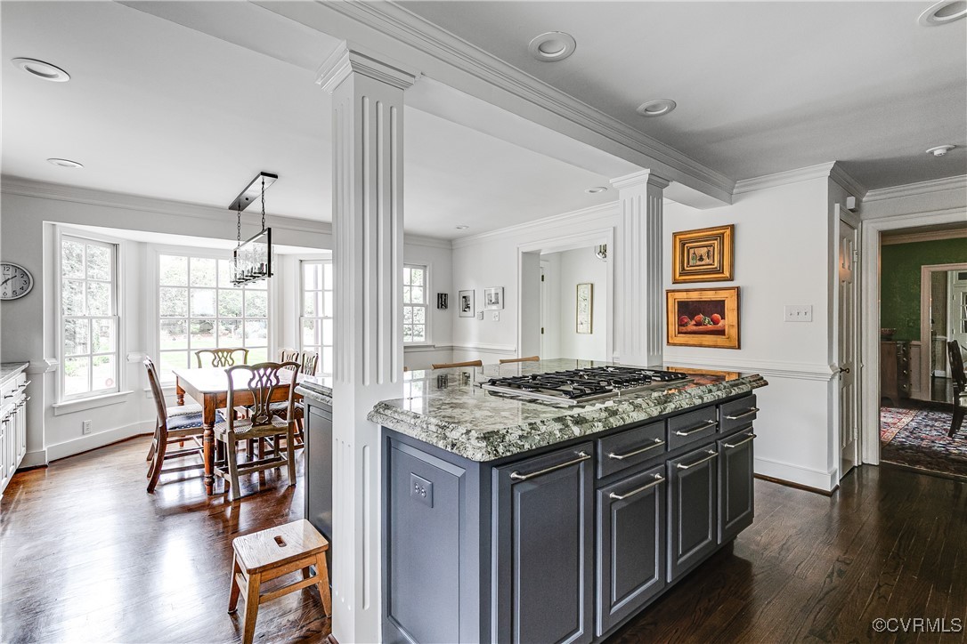 207 Queen Charlotte Rd