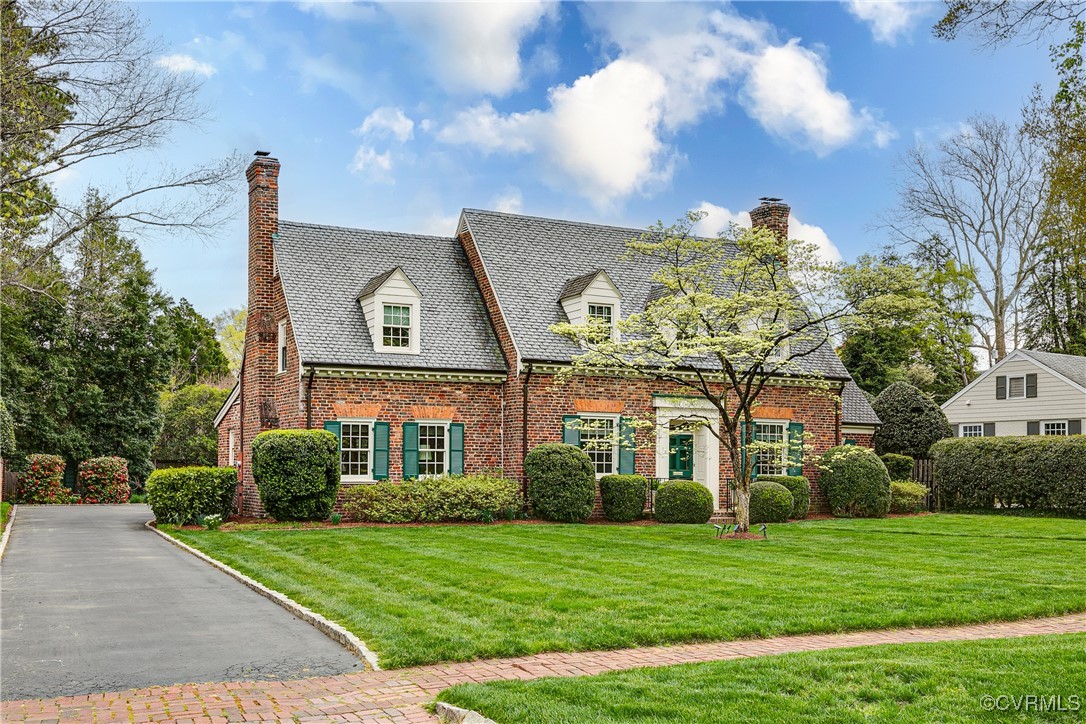 207 Queen Charlotte Rd