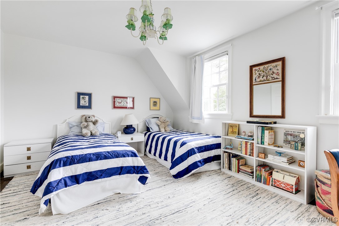 207 Queen Charlotte Rd